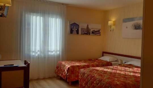 Hotel Sables D'O Et Son Restaurant Le 16 Bis Les Sables-d'Olonne Bagian luar foto